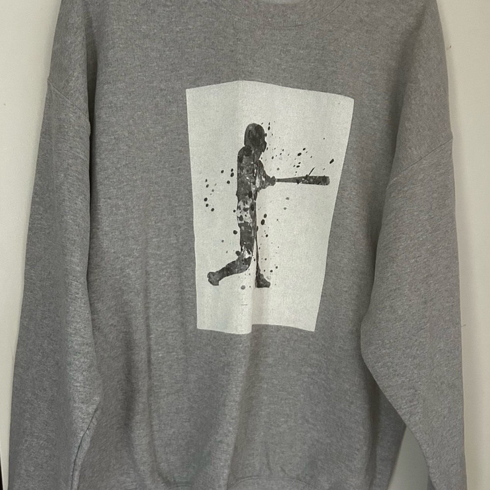 Gildan Gray Graphic Crewneck Sweatshirt